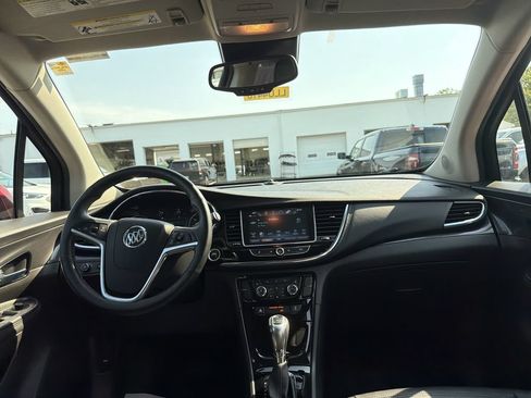 Used 2018 Buick Encore Essence AWD/4WD image 18