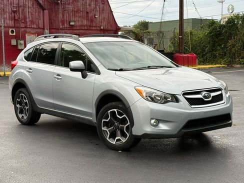 Used 2014 Subaru Crosstrek 2.0i Premium w/ Moonroof Package AWD/4WD image 2