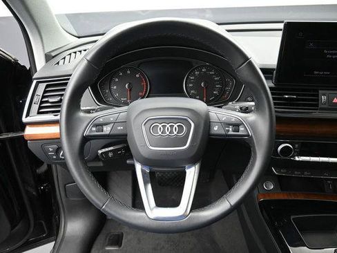 Used 2023 Audi Q5 2.0T Premium w/ Convenience Package AWD/4WD image 16