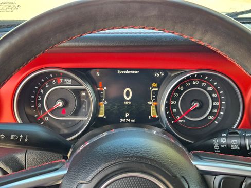 Used 2018 Jeep Wrangler Unlimited Rubicon w/ Dual Top Group image 25