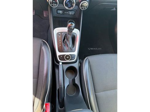 Certified 2023 Hyundai Venue Limited image 16