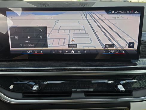 New 2026 BMW X5 sDrive40i w/ Executive Package RWD image 17