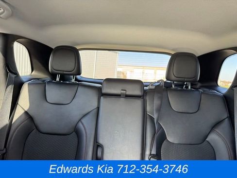 Used 2022 Jeep Cherokee Trailhawk w/ Technology Group B image 35