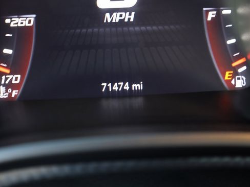 Used 2015 Dodge Challenger SRT Hellcat image 14