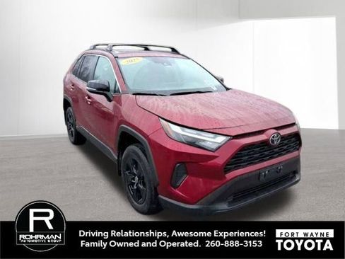 Used 2025 Toyota RAV4 XLE w/ Convenience Package AWD/4WD image 7