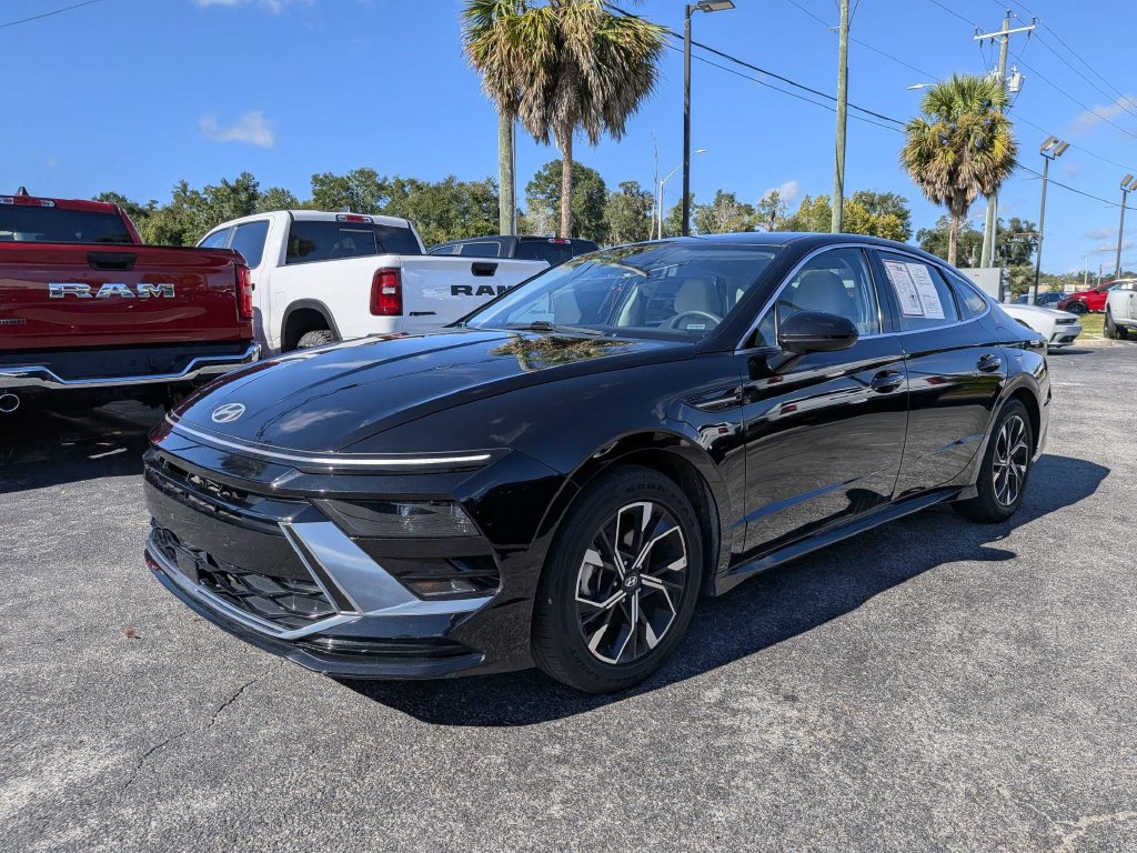 Used 2025 Hyundai Sonata SEL FWD image 7