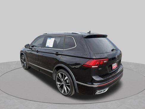 Certified 2023 Volkswagen Tiguan SEL R-Line AWD/4WD image 6