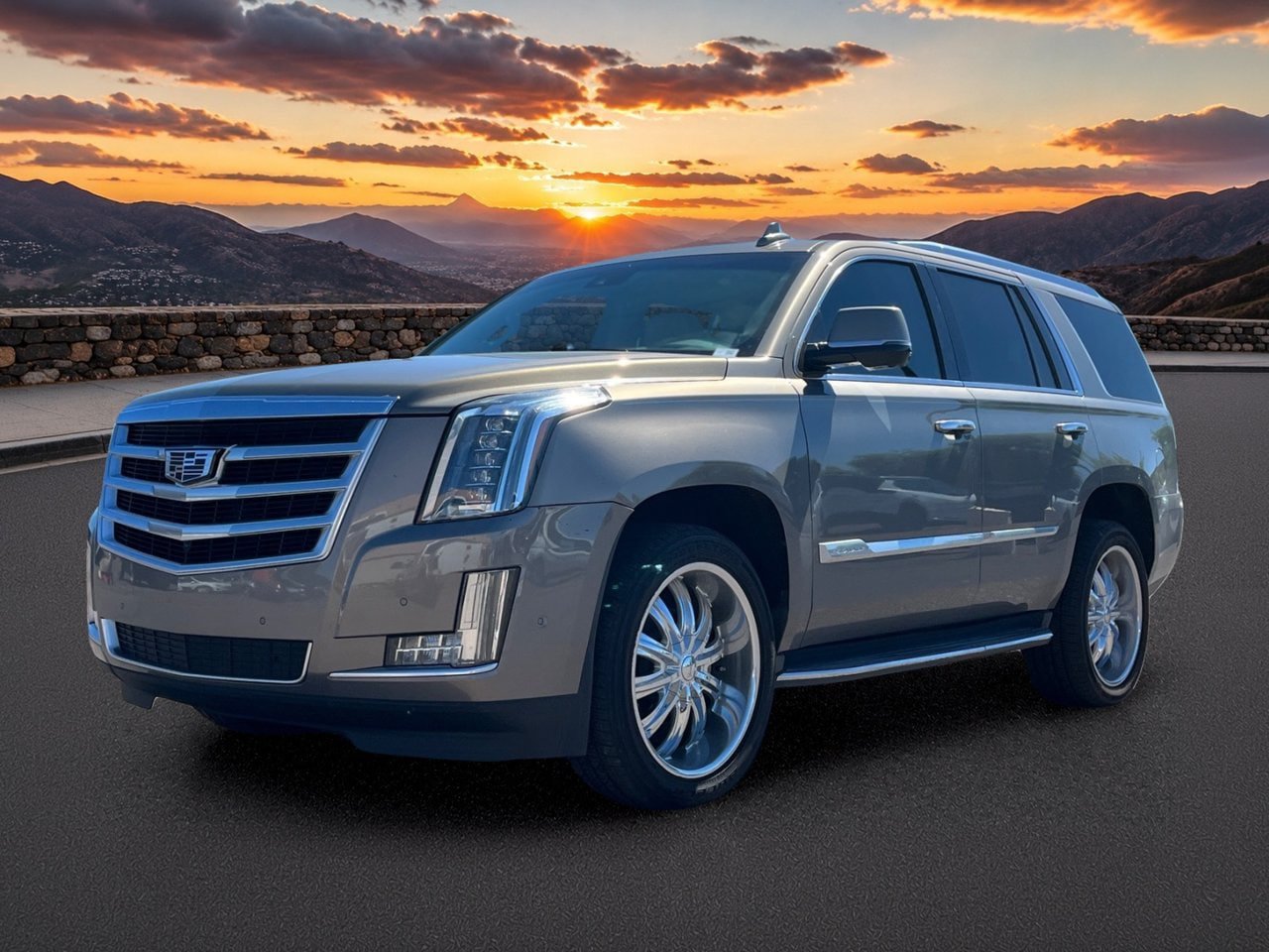 Used 2017 Cadillac Escalade Luxury AWD/4WD image 2