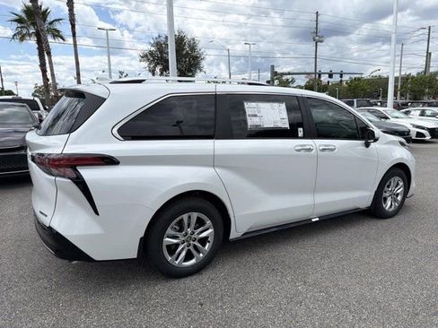 New 2026 Toyota Sienna Limited FWD image 2