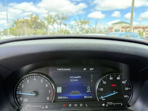 Used 2022 Ford Explorer Limited w/ Equipment Group 301A image 16