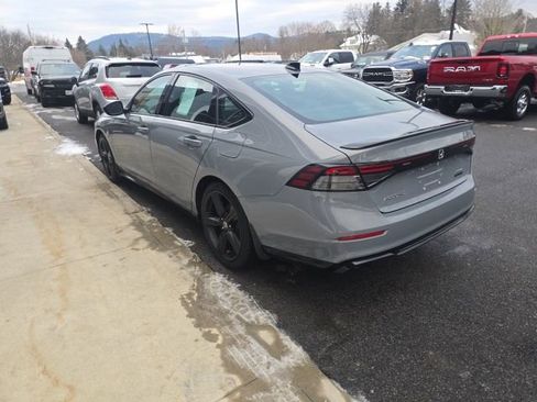 Used 2023 Honda Accord Sport image 4