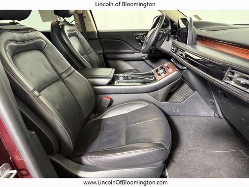 Certified 2022 Lincoln Aviator Reserve w/ Elements Package Plus image 16