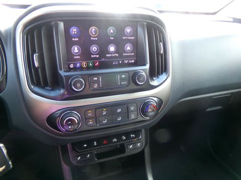 Used 2020 Chevrolet Colorado Z71 AWD/4WD image 19