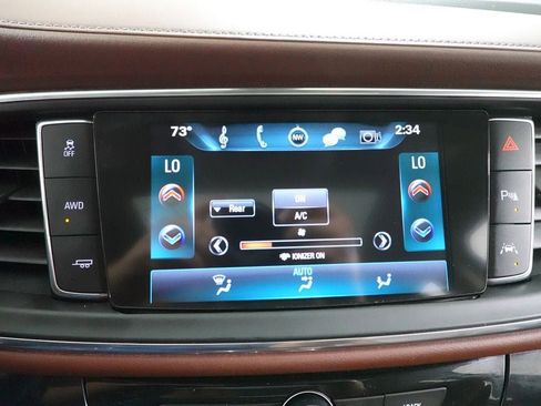 Used 2018 Buick Enclave Avenir w/ Avenir Technology Package image 19