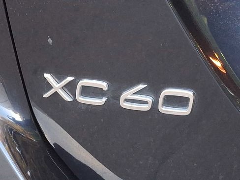 Used 2017 Volvo XC60 T6 Dynamic w/ Preferred Option Package AWD/4WD image 29
