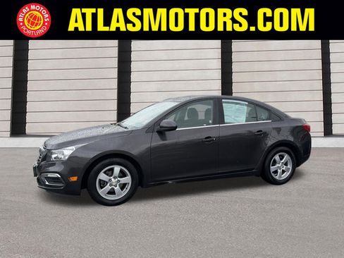 Used 2015 Chevrolet Cruze LT w/ Technology Package FWD image 1