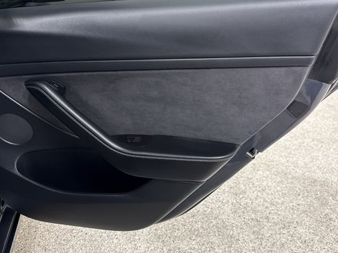 Used 2023 Tesla Model 3 Standard Range image 20