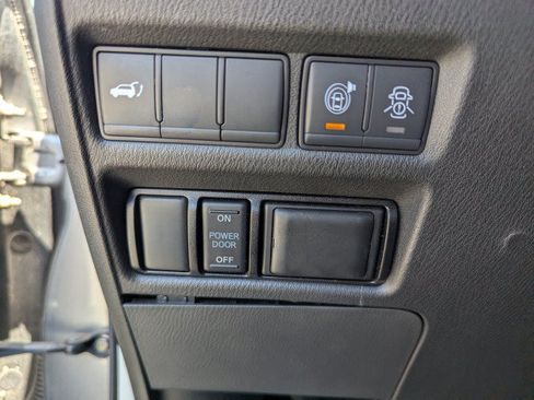 Used 2020 Nissan Armada SL w/ Premium Package AWD/4WD image 17