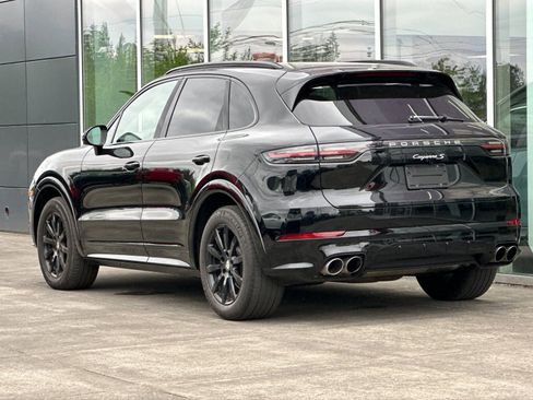 Used 2020 Porsche Cayenne S w/ Premium Package Plus AWD/4WD image 5