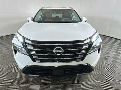 Used 2024 Nissan Rogue Platinum w/ Platinum Premium Package AWD/4WD image 7