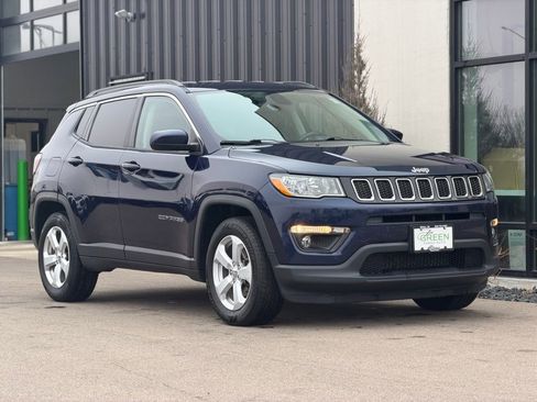 Used 2018 Jeep Compass Latitude w/ Cold Weather Group image 4