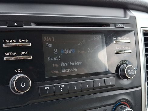 Used 2017 Nissan Titan SV AWD/4WD image 18