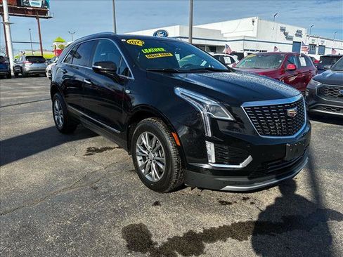 Used 2023 Cadillac XT5 Premium Luxury image 3