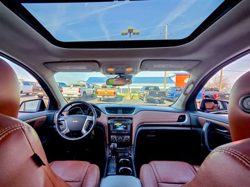 Used 2015 Chevrolet Traverse LTZ image 23