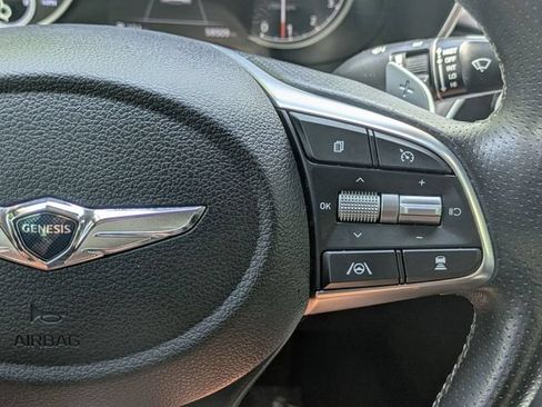 Used 2022 Genesis G70 2.0T RWD image 14