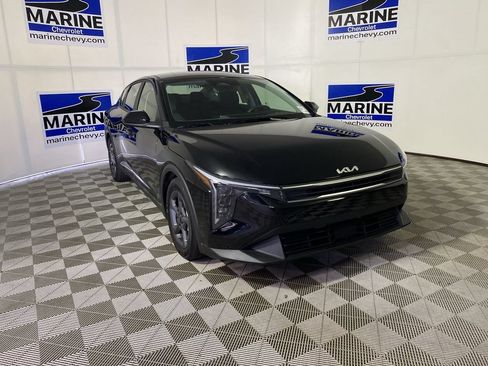 Used 2025 Kia K4 FWD image 1