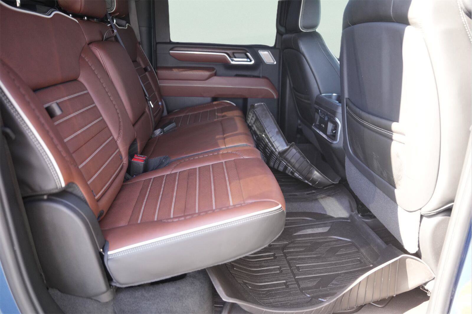 Used 2026 GMC Sierra 3500 Denali Ultimate AWD/4WD image 18