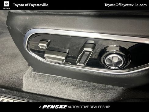 Used 2021 Jeep Grand Cherokee L Summit w/ Advanced Protech Group IV AWD/4WD image 30