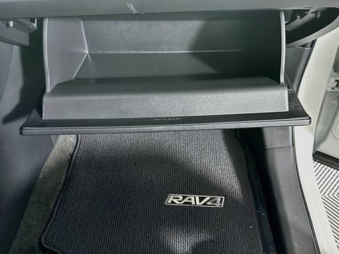 Used 2023 Toyota RAV4 XLE w/ Convenience Package FWD image 32