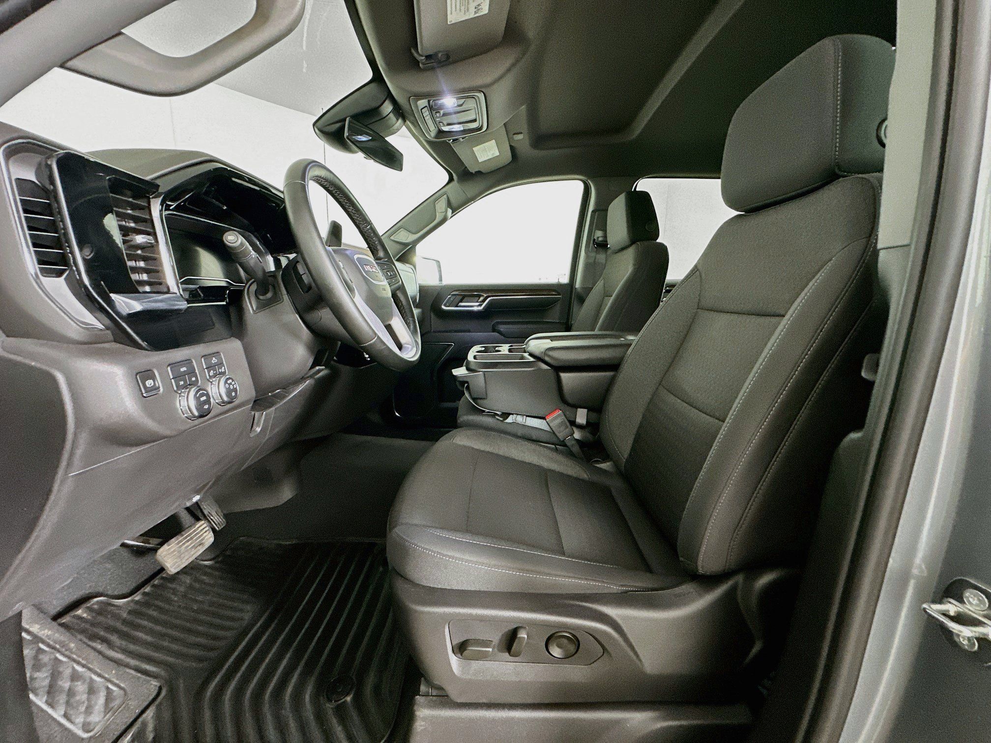 Used 2024 GMC Sierra 1500 Elevation AWD/4WD image 13