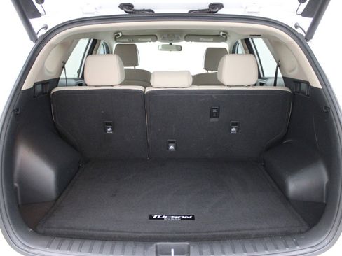 Used 2017 Hyundai Tucson Sport image 9