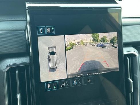 Used 2024 GMC Acadia AT4 AWD/4WD image 27