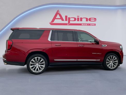Used 2021 GMC Yukon XL Denali w/ Denali Ultimate Package AWD/4WD image 6