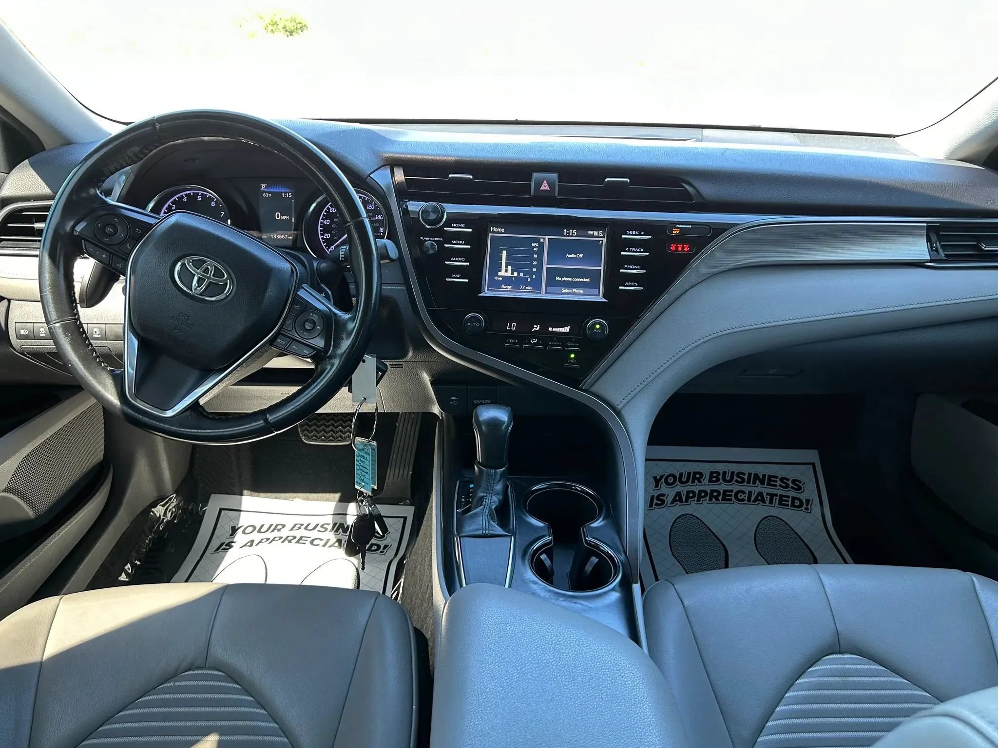 Used 2019 Toyota Camry SE FWD image 15