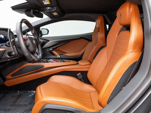 Used 2024 Lamborghini Revuelto image 11