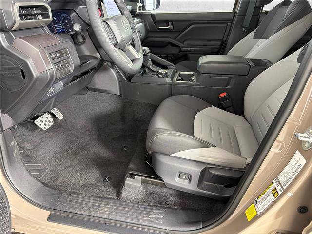 Used 2026 Toyota Tacoma TRD Sport AWD/4WD image 9