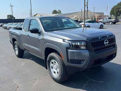 New 2026 Nissan Frontier S image 2