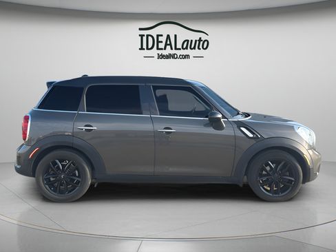 Used 2012 MINI Cooper Countryman S FWD image 2