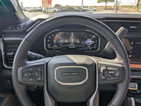 Used 2025 GMC Sierra 3500 Denali Ultimate image 16