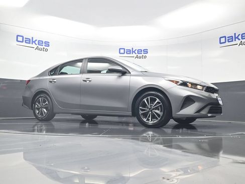 Certified 2024 Kia Forte LXS FWD image 35