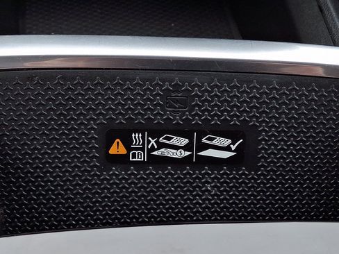 Used 2025 Chevrolet Equinox LT w/ Convenience Package II image 25