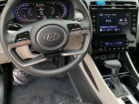 Used 2024 Hyundai Tucson SEL image 16