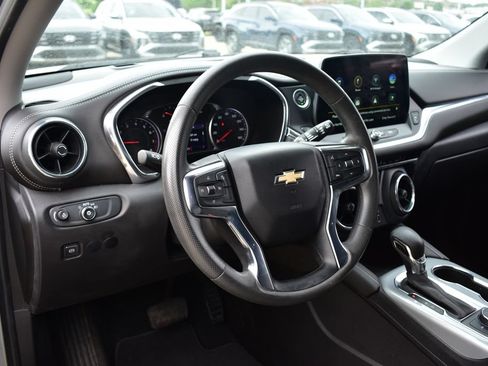 Used 2023 Chevrolet Blazer LT AWD/4WD image 38