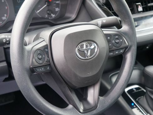 Used 2024 Toyota Corolla LE image 12
