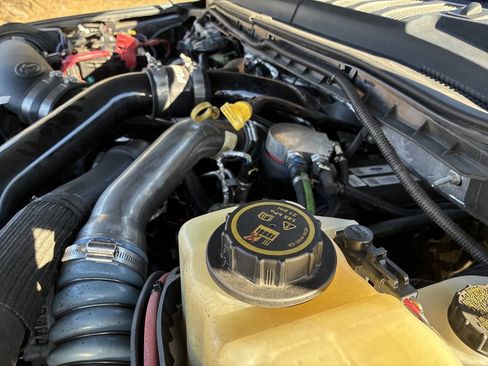 Used 2019 Ford F250 Lariat w/ Lariat Ultimate Package image 35