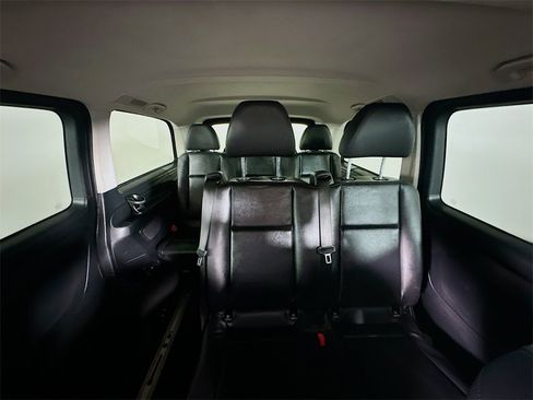 Used 2016 Mercedes-Benz Metris Passenger image 13